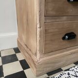 Drawer cabinet