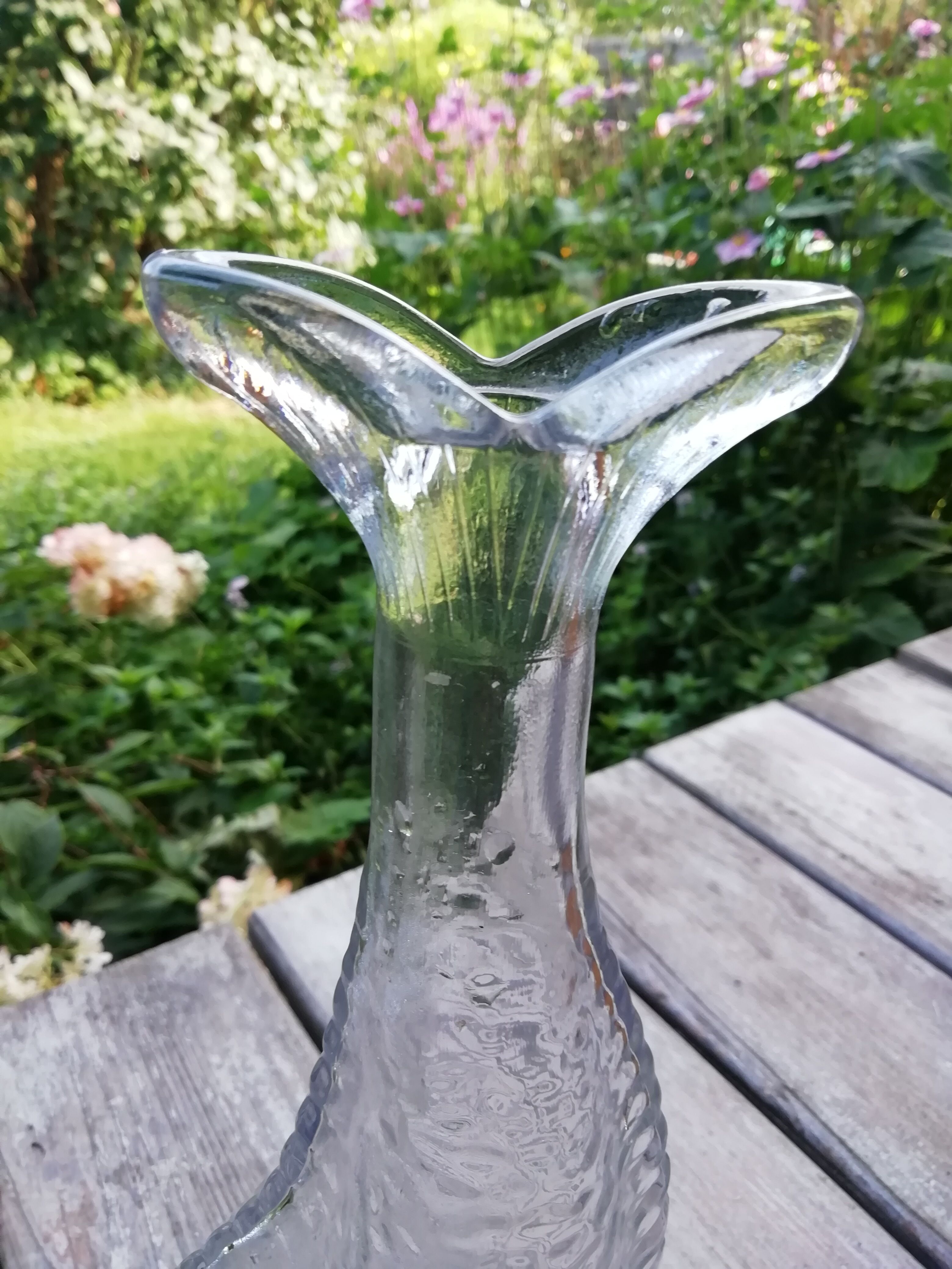 Bottle vase fish