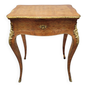 Coiffeuse, coiffeuse en marqueterie de bois et ormolou, Napoléon III, France XIXe siècle