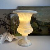 Lampe à poser vase Médicis en résine façon albatre vintage