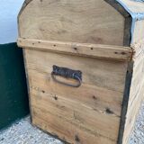 Old trunk restored in wood and zinc rounded top