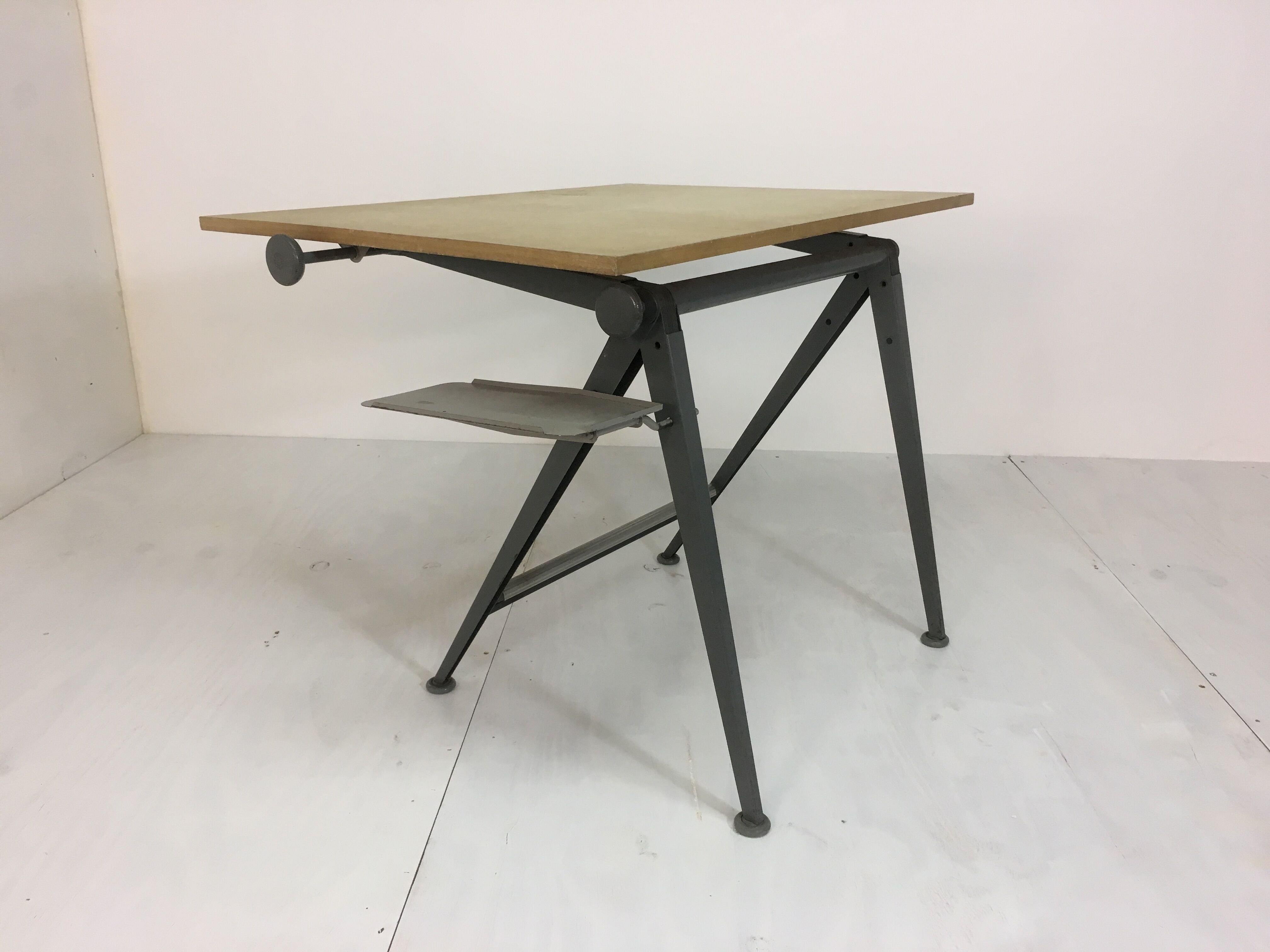 Table desk by Wim Rietveld & Friso Kramer for Ahrend De Cirkel, 1950s