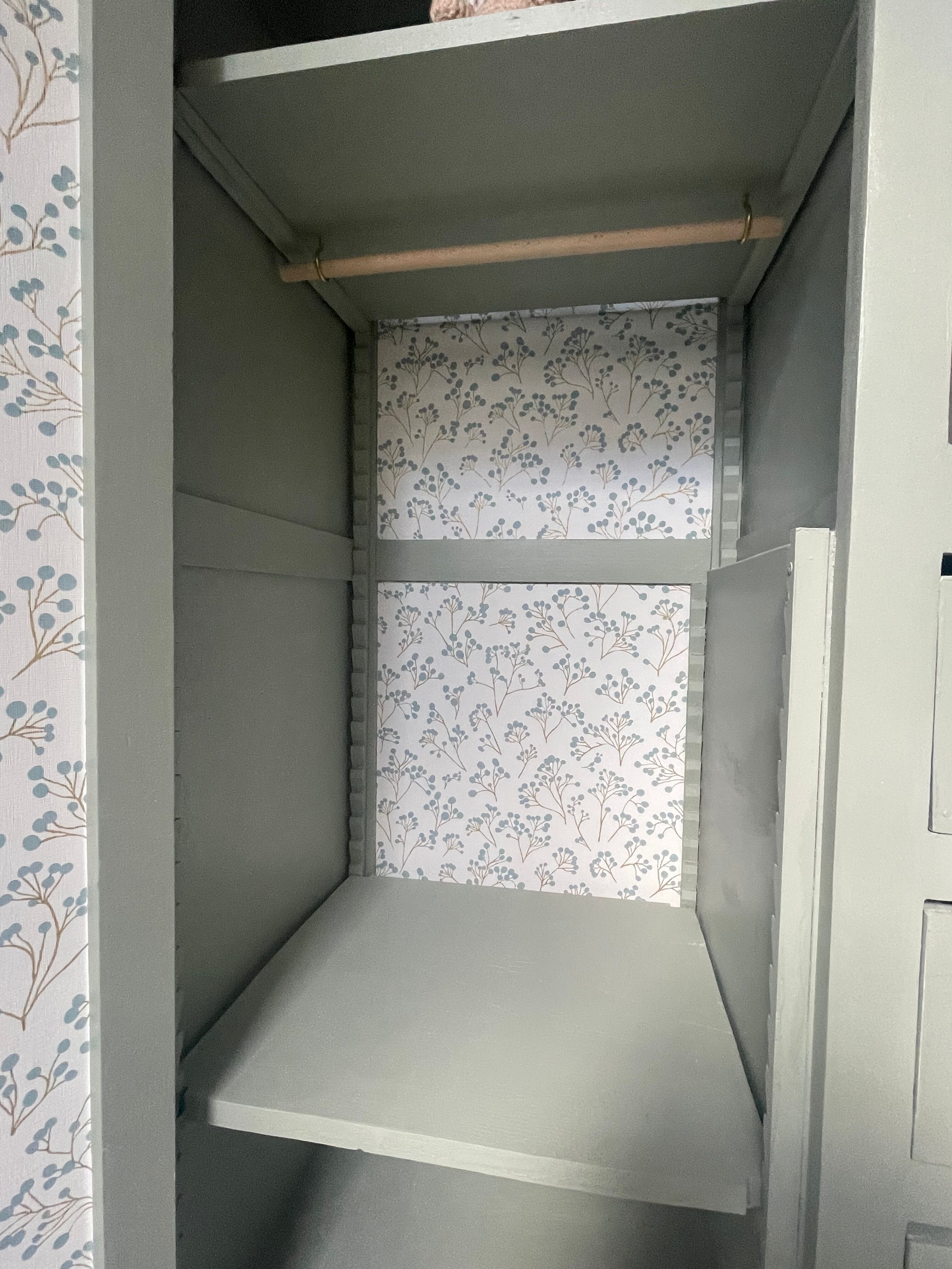 Asymmetrical cabinet