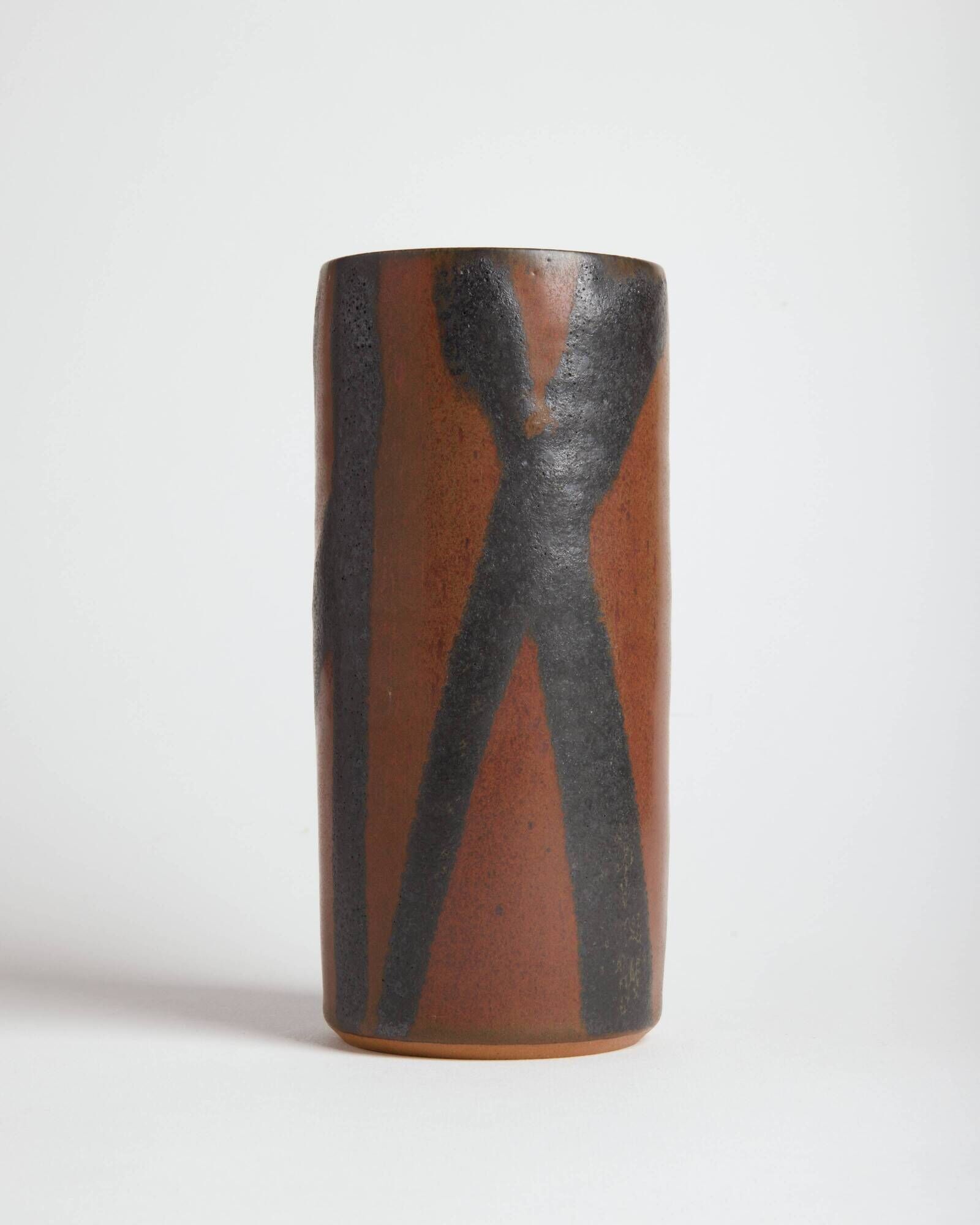 Ceramic vase by Morino Hiroaki Taimei.