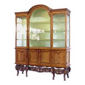 Vitrine du 19ème siècle - loupe