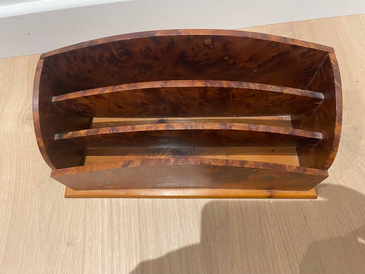 Mail sorter in elm burl.