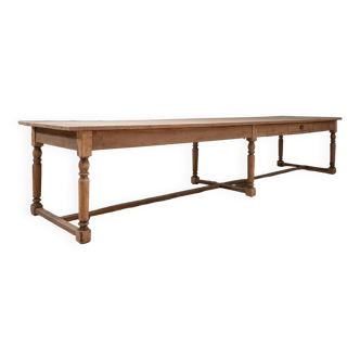 LARGE OAK DRAPIER TABLE, 1930