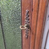 Meuble d'appoint ancien vitrail