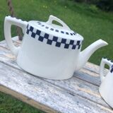 Ancient teapot and sugar pot