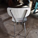 Chaises en formica