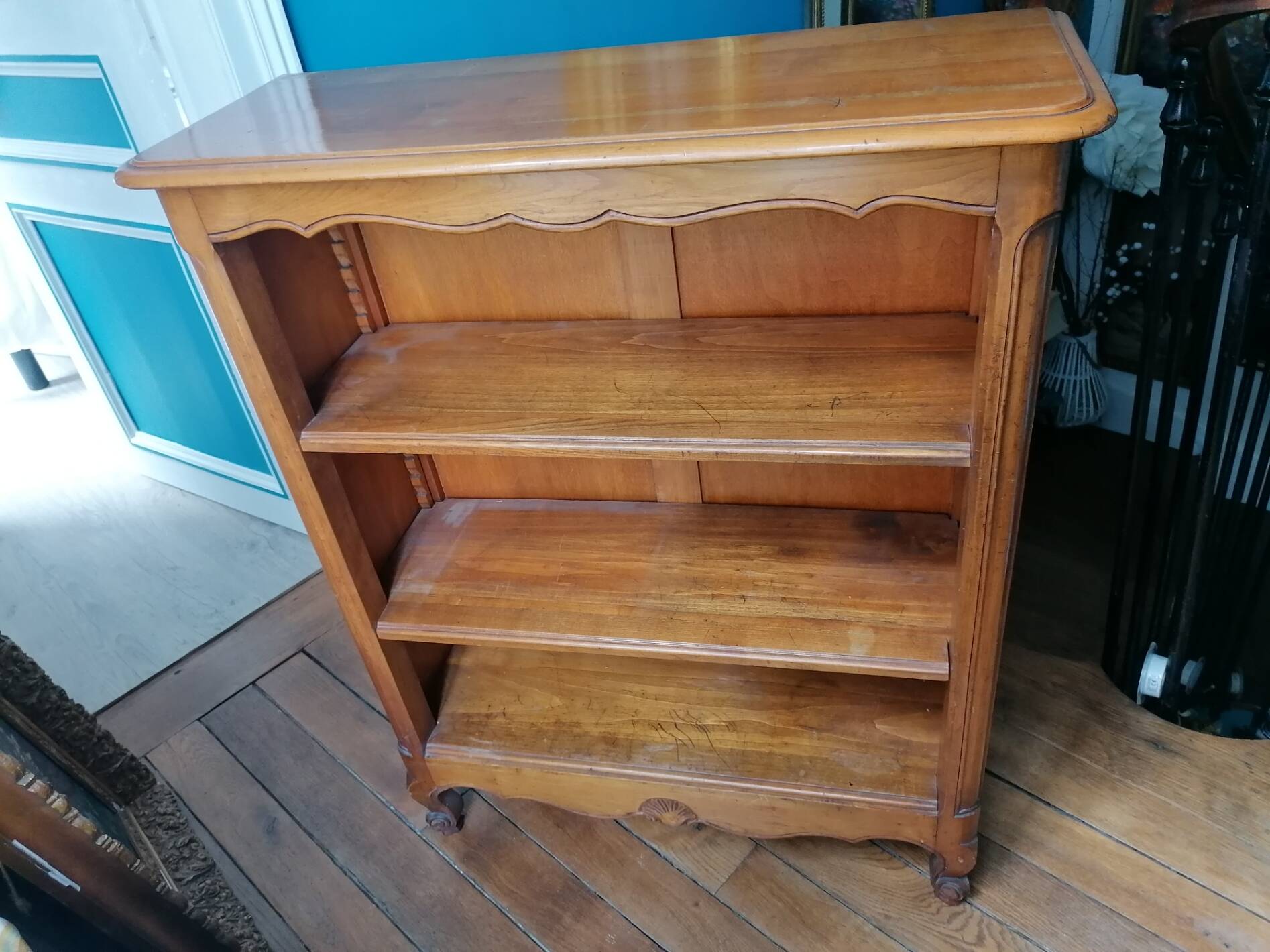 Entrance furniture - Louis XV style free-standing shelf