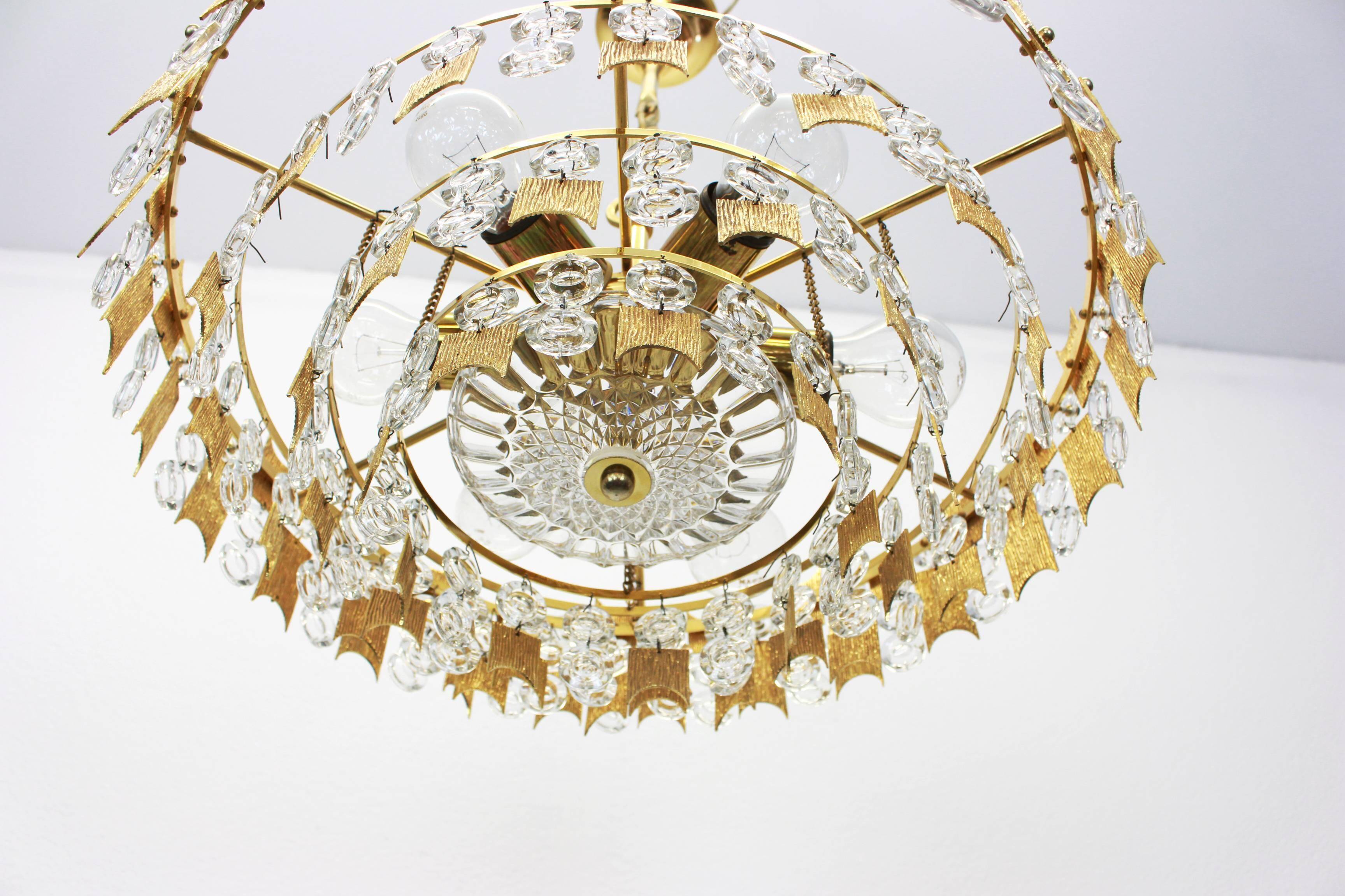 Chandelier in gilded brass and crystal glass by Palwa, Germany, 1960s.