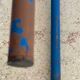 Tabouret industriel acier patine bleue & chocolat vintage
