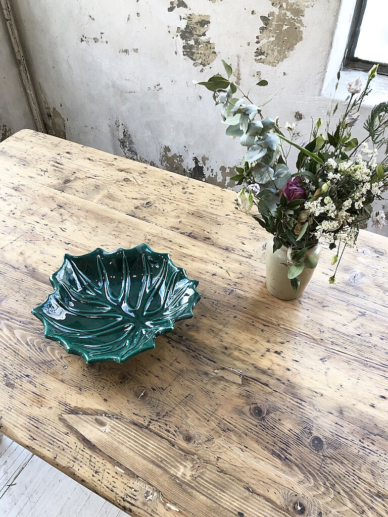 Vallauris green ceramic leaf dish