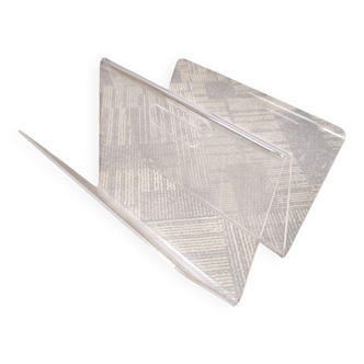 Plexiglas magazine rack
