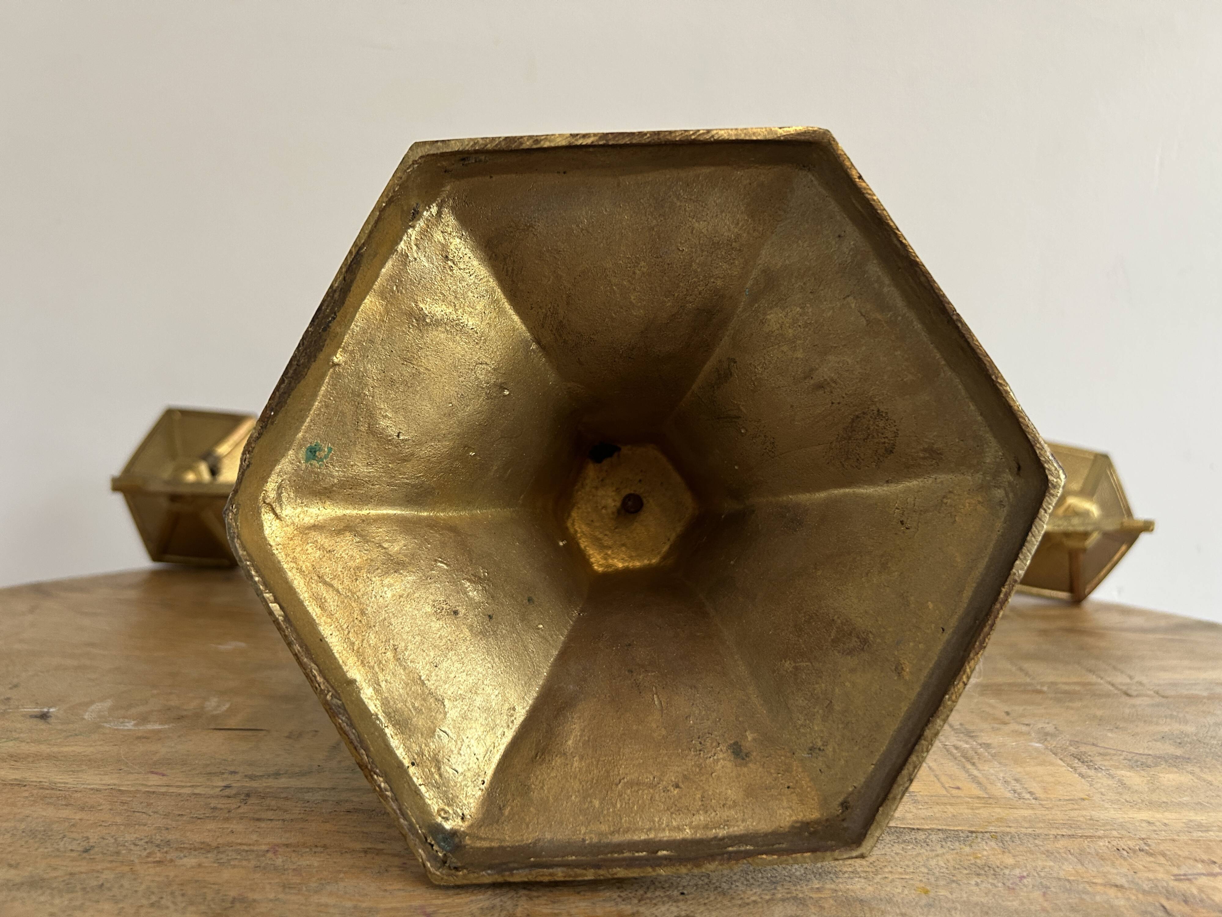 Paire de candélabres en bronze doré d'époque ART DECO