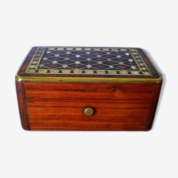 Small old box in marquetry and rosewood XIX eme