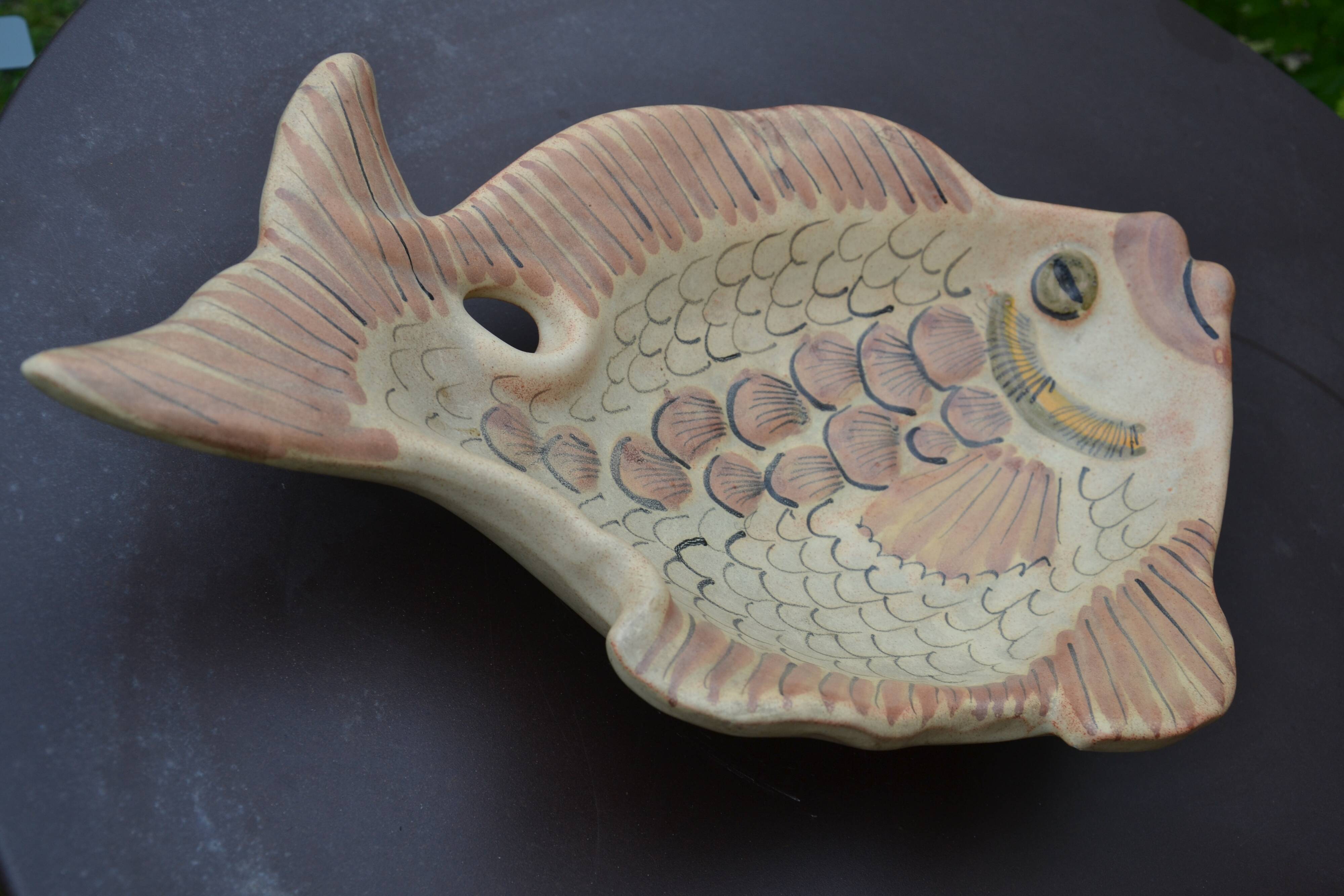 Large ceramic fish dish/bowl from Vallauris.