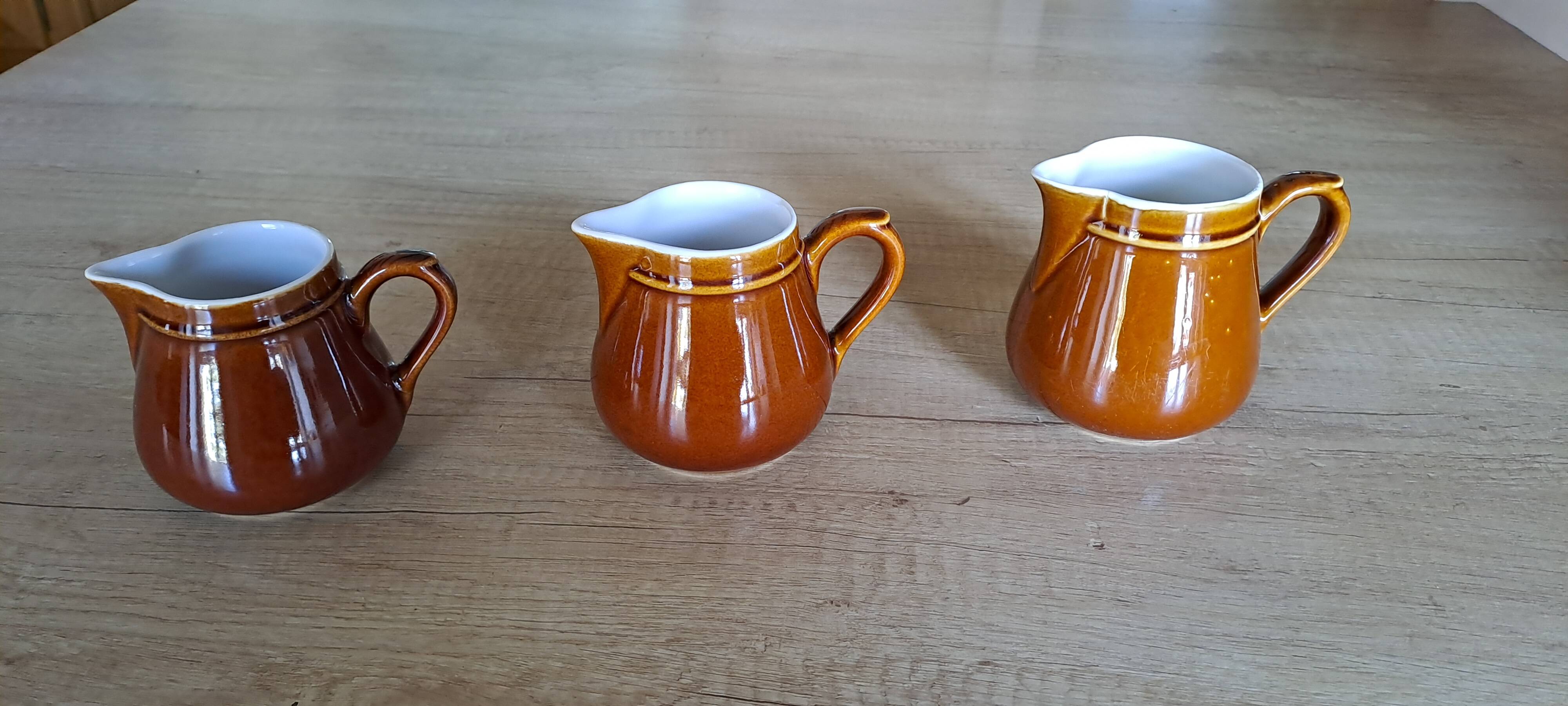 Set of 3 milk/cream/coffee pitchers model 503