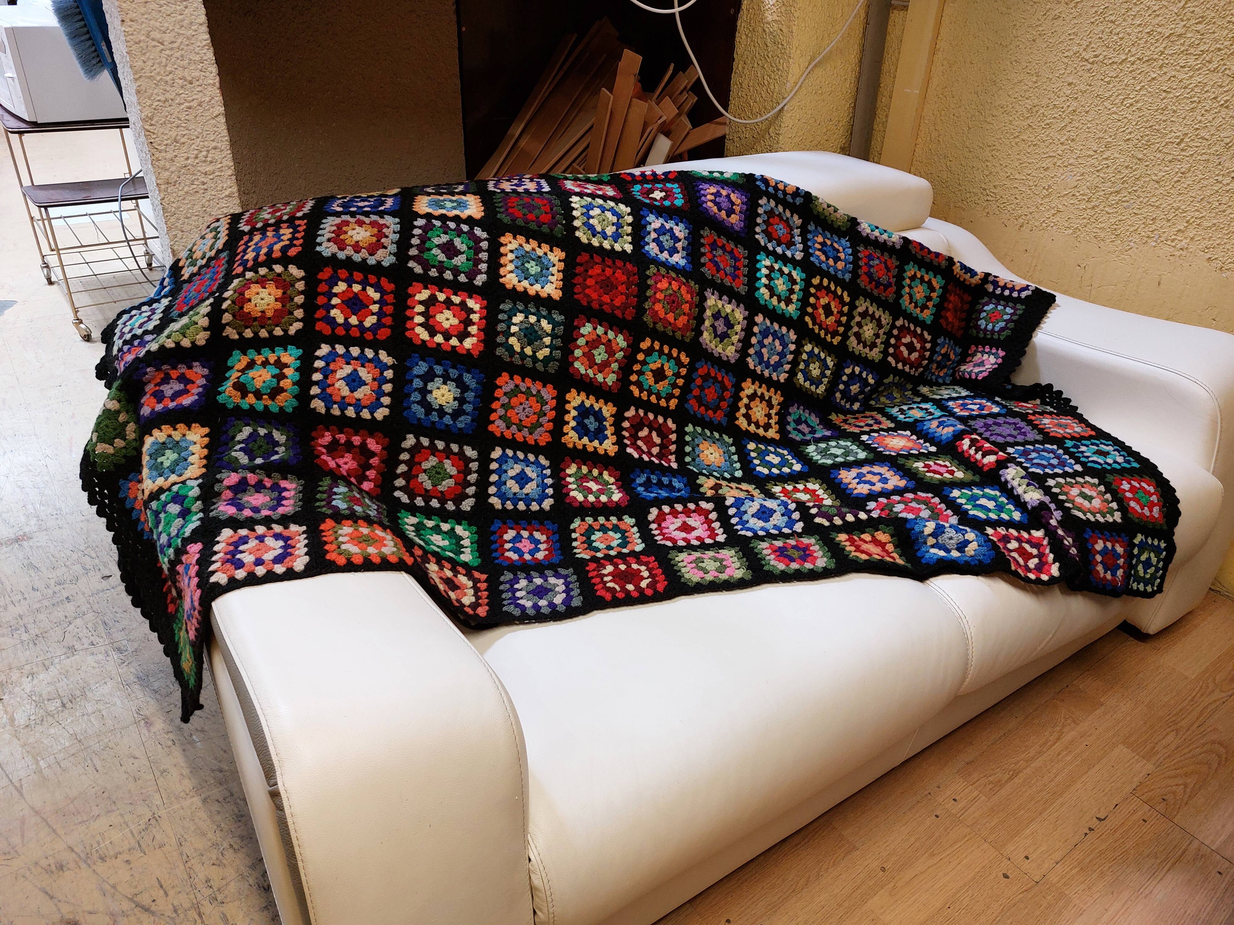 Plaid wool blanket crocheted vintage granny XXL - 195x195 cm