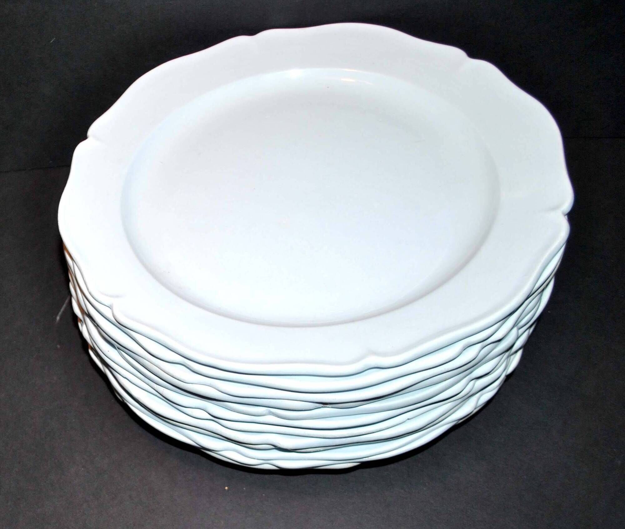 MONTEREAU Set of 12 old scalloped flat plates Pastel blue opaque earthenware 1820-30