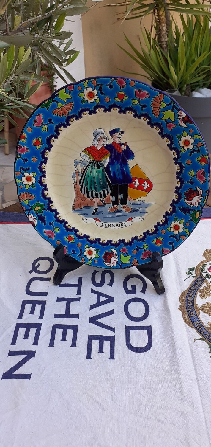 Longwy decorative plate