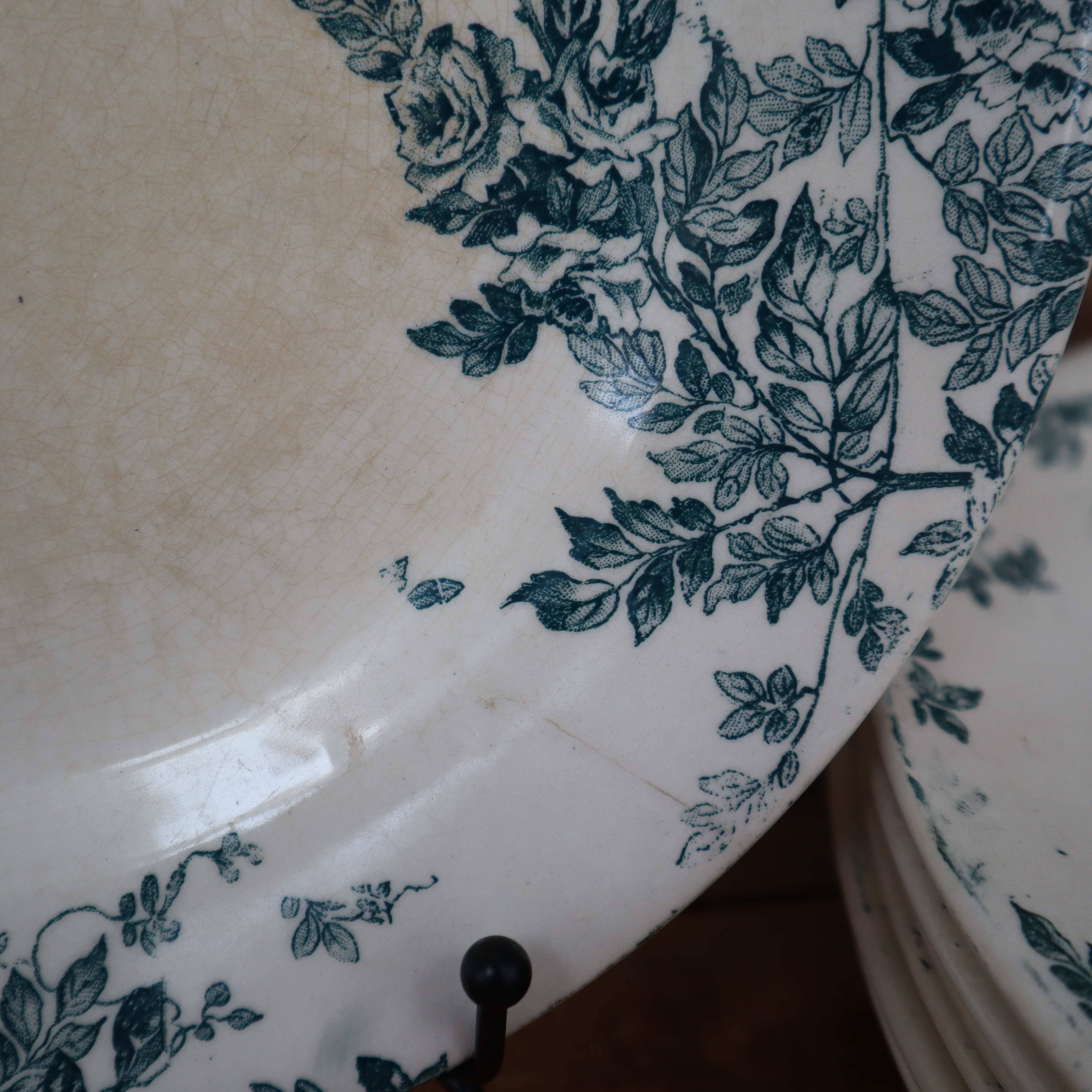 8 Flat plates Terre de fer Creil & Montereau