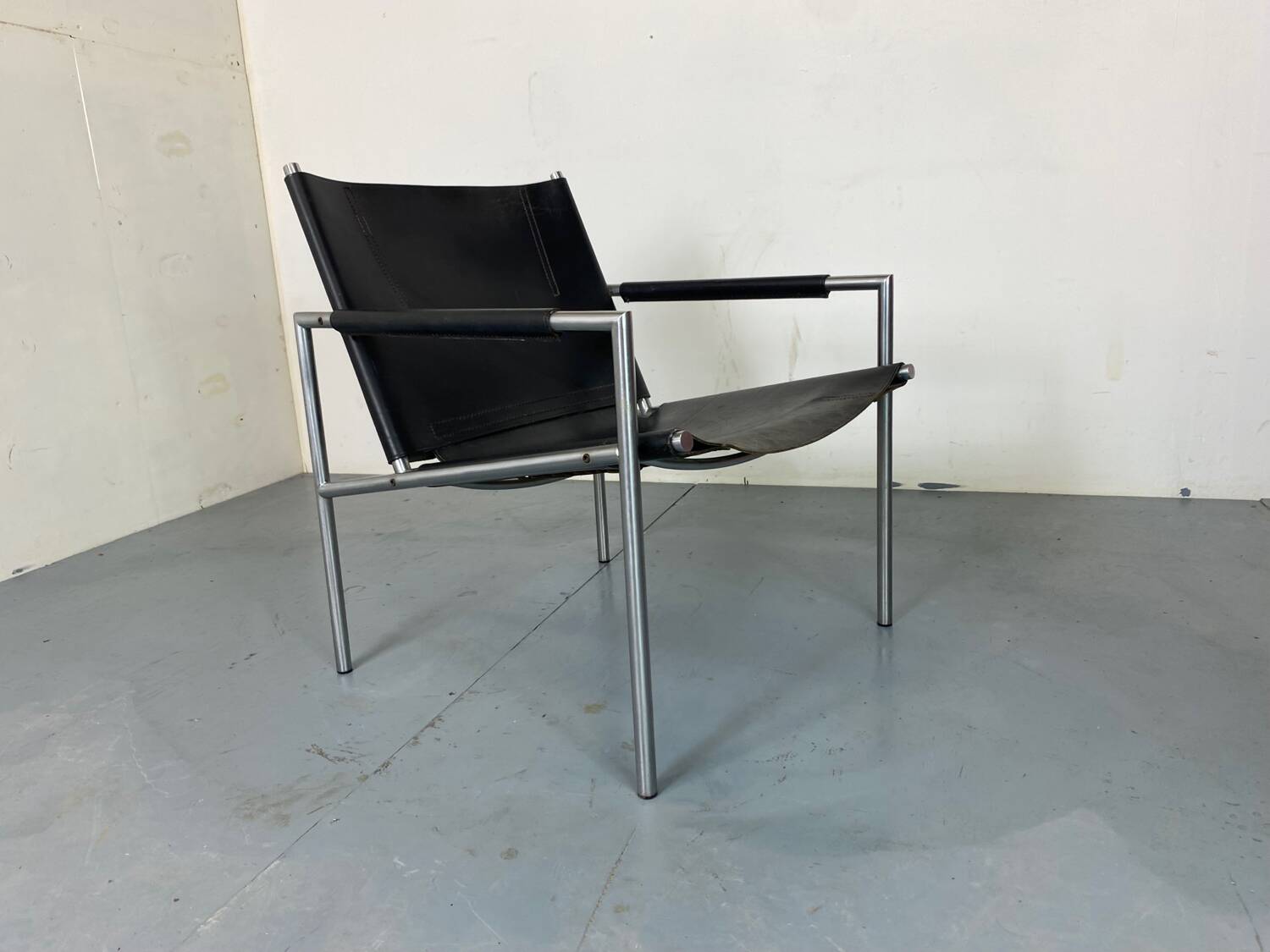 Fauteuil de salon moderne en cuir noir par Martin Visser pour T Spectrum, années 1960