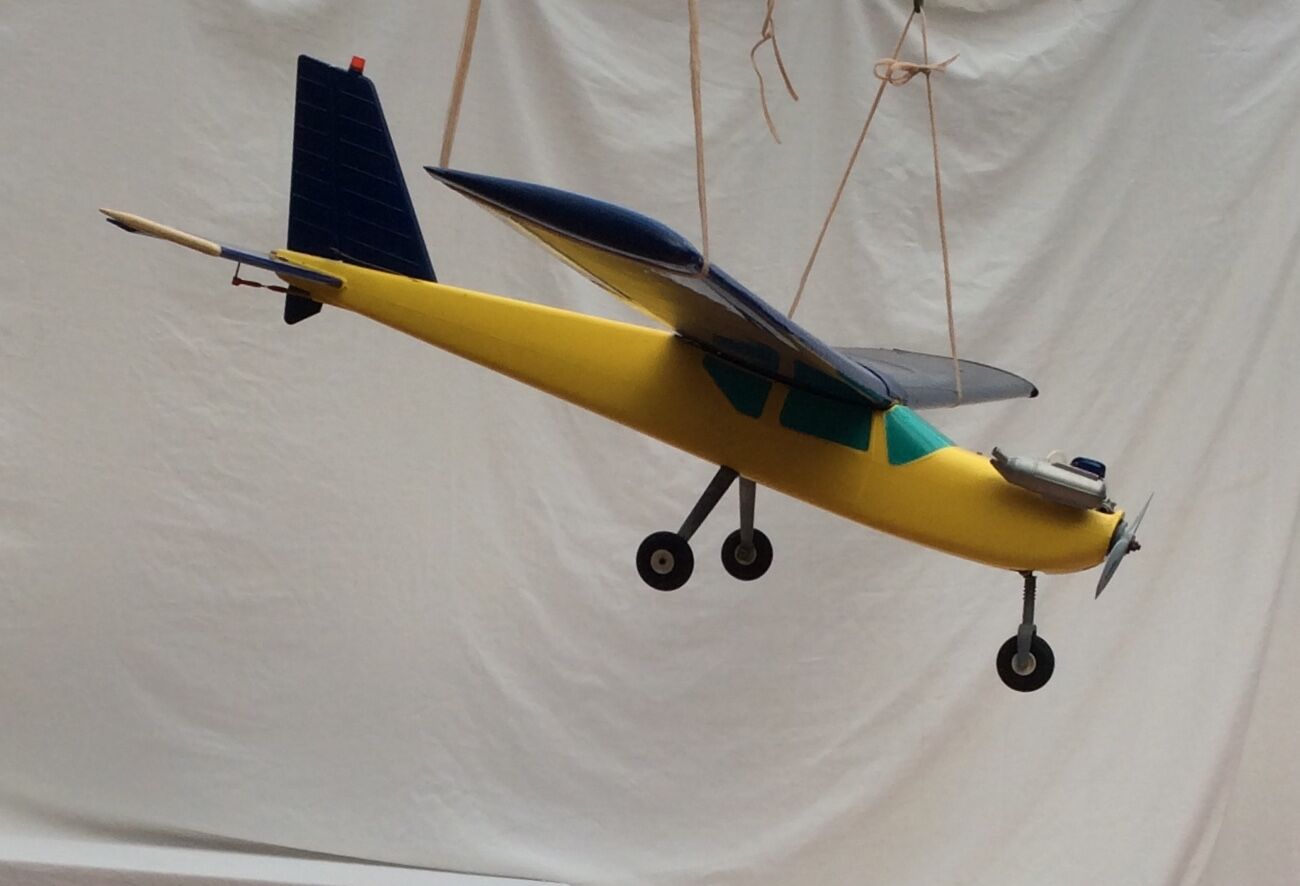 Model airplane circa 1980 years with gasoline engine in plastic dimension H-25cm- L-105- Pr-170