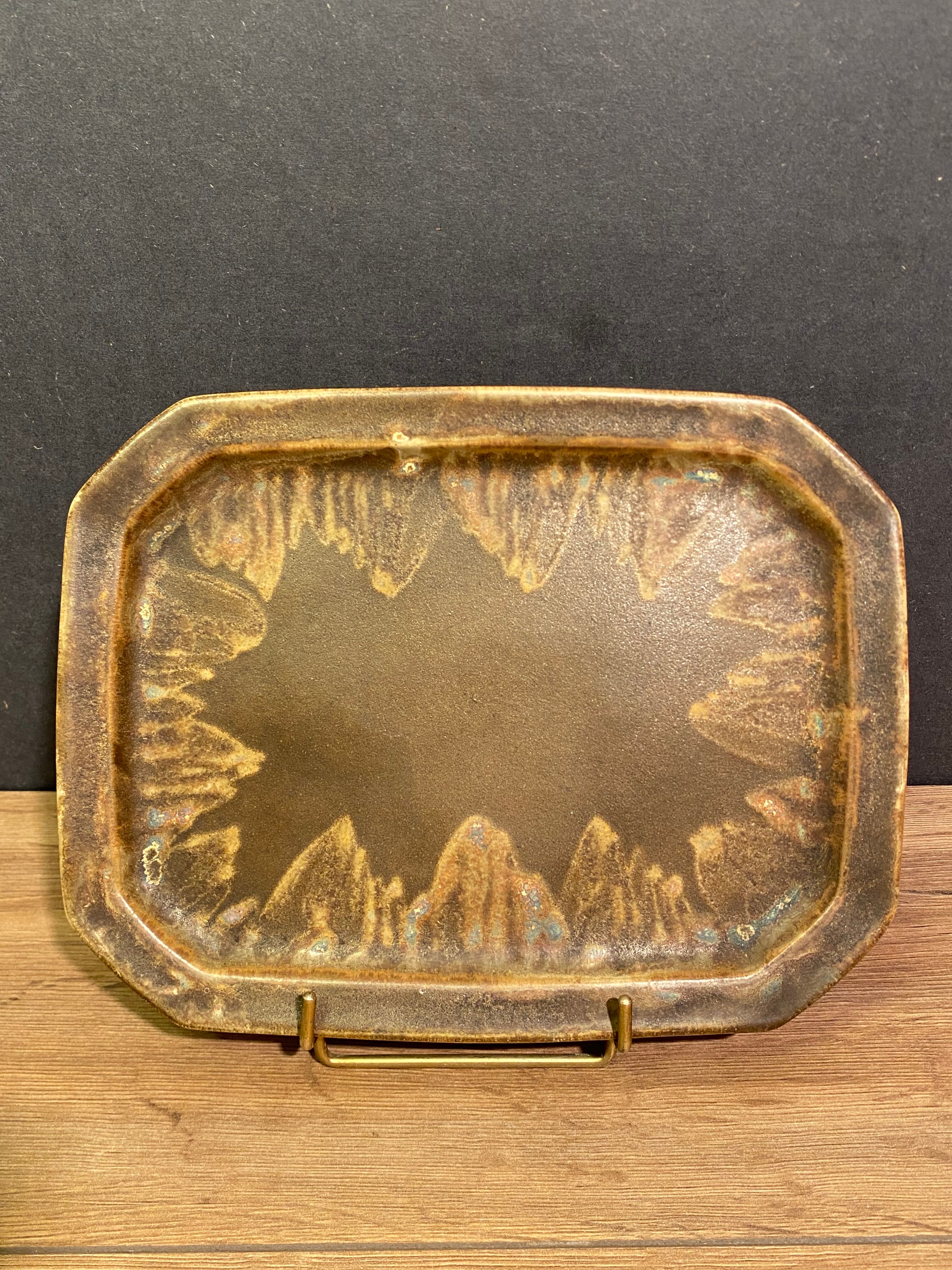 Plateau rectangulaire en céramique Art Déco signé Denbac