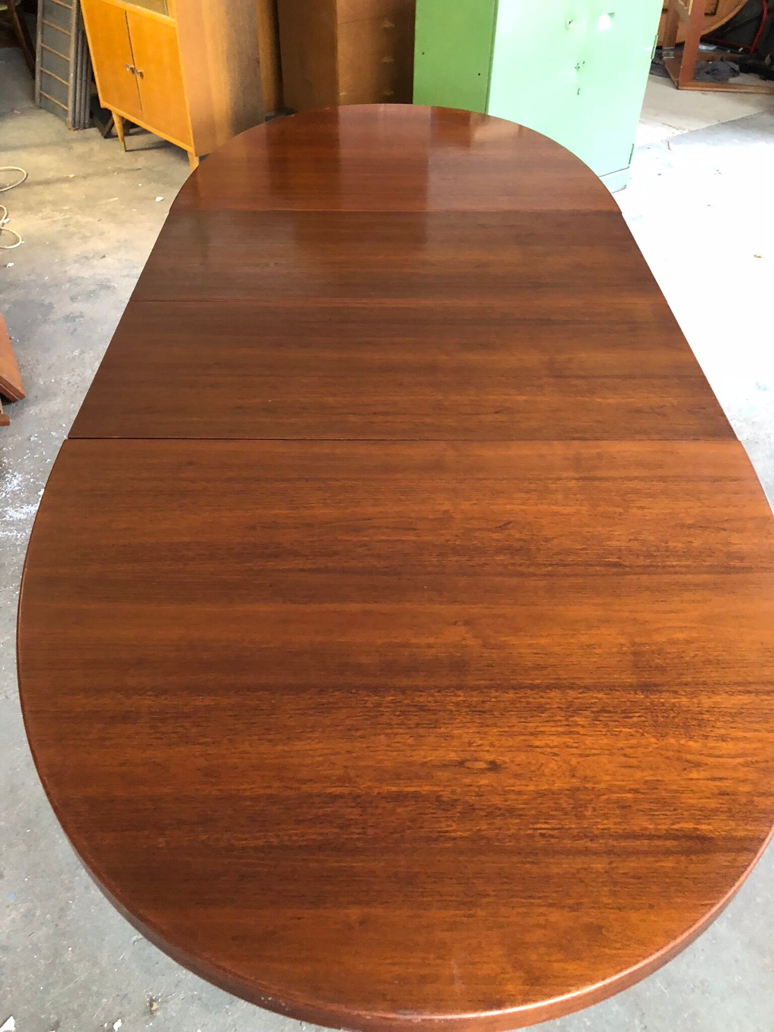 Extendable table in teak Baumann