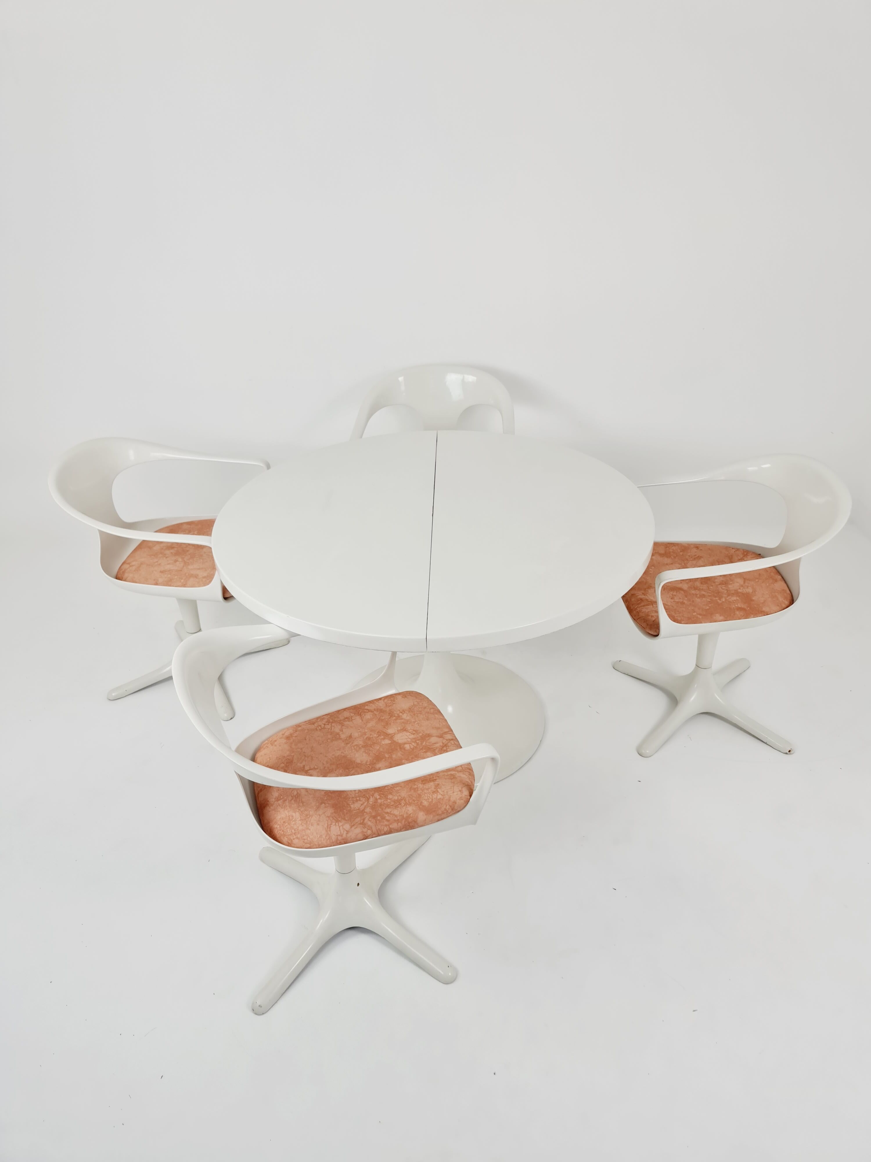 Set space age par Konrad Schäfer pour Interlübke