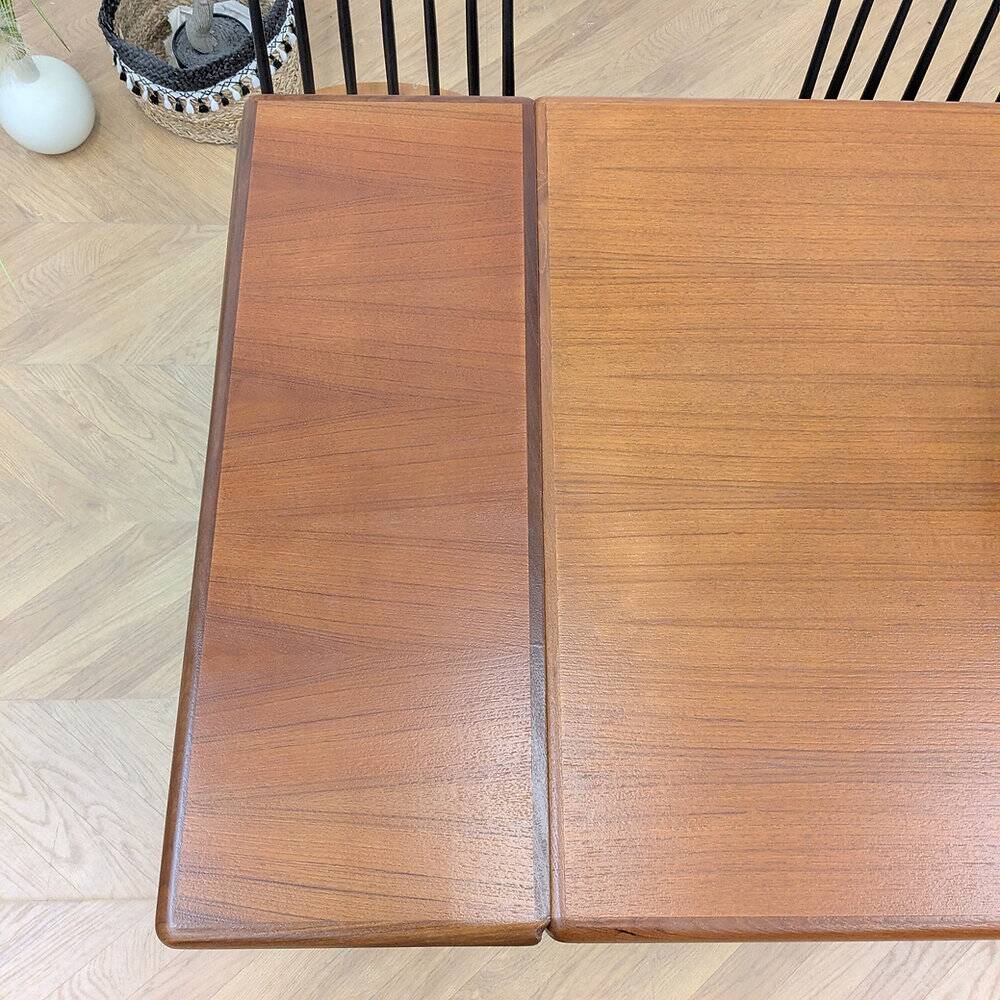 Table manger scandinave