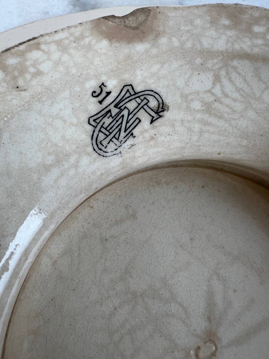 Gien ironstone dish, 19th century.
