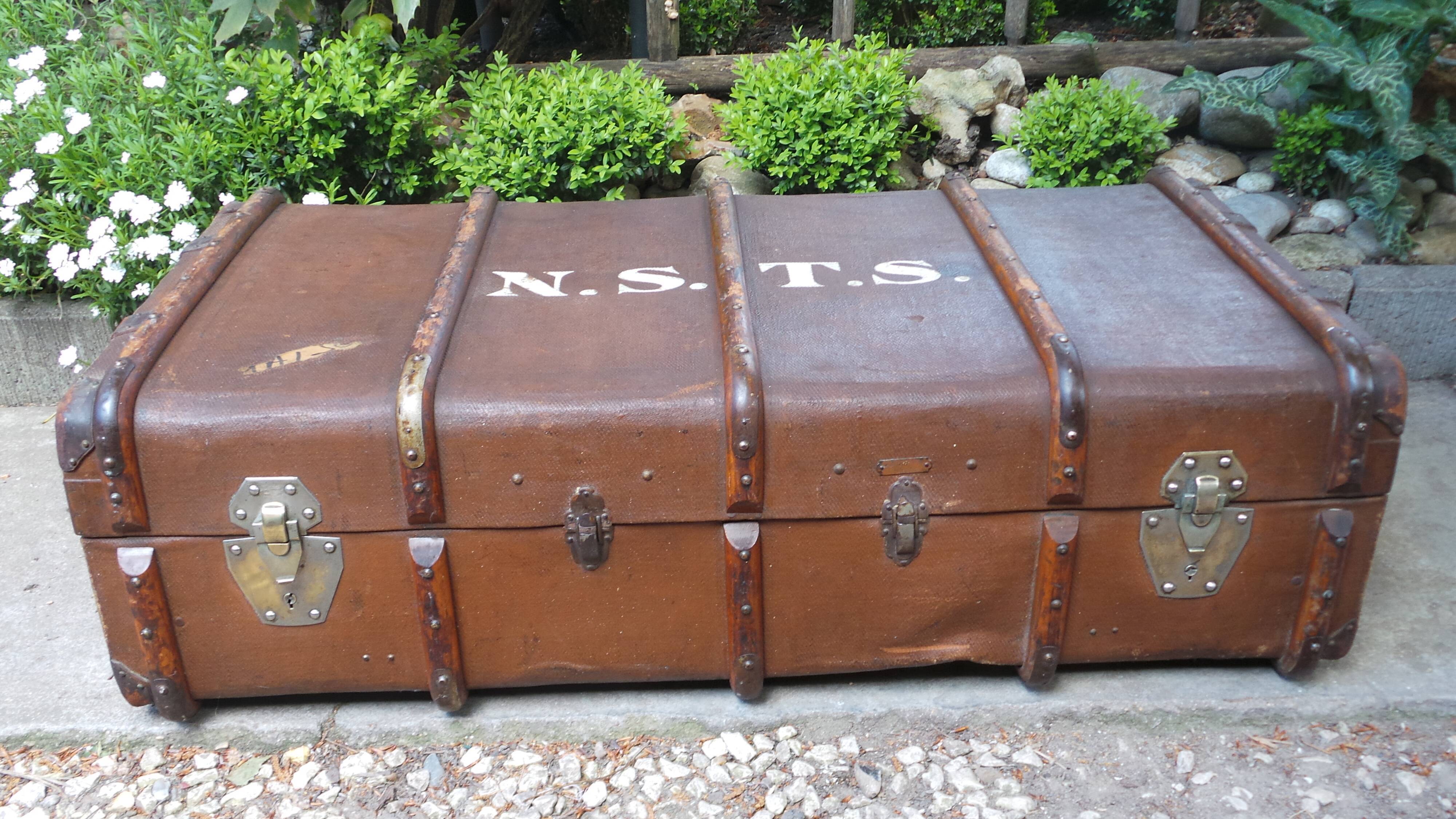 Trunk chest travel russian old