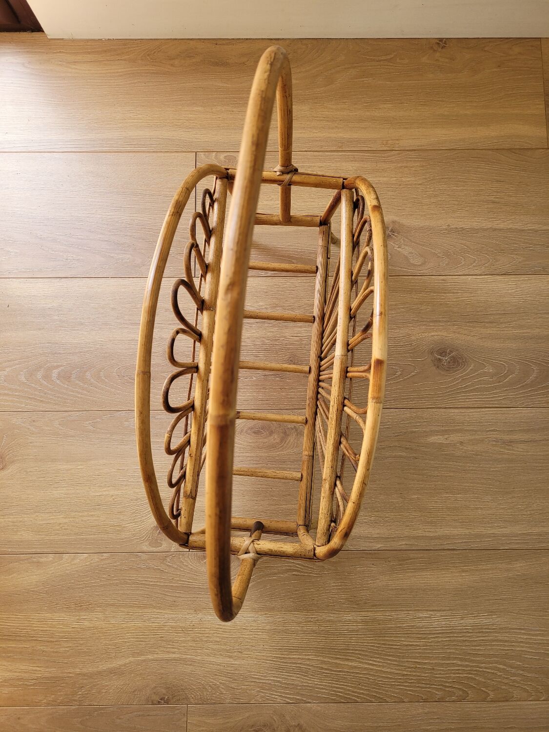 Rattan magazine holder