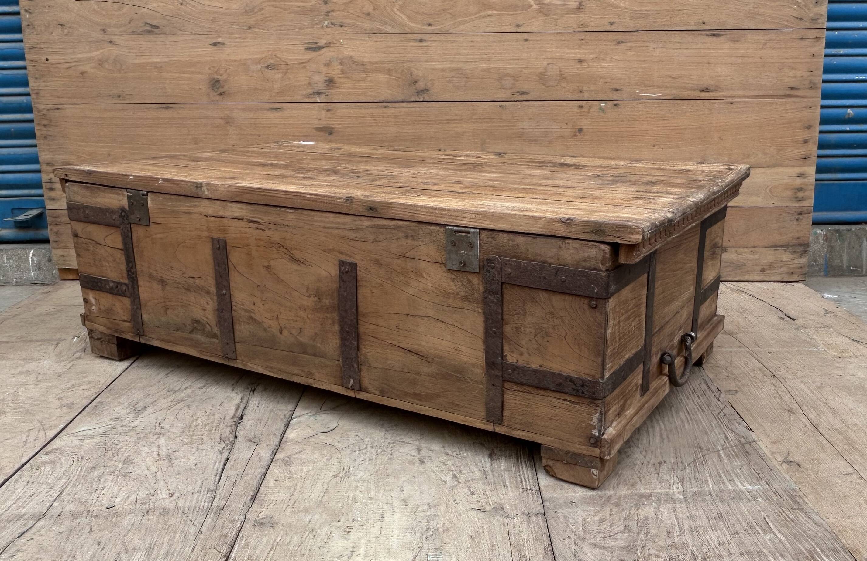 bench - teak chest from Burma with original fittings
