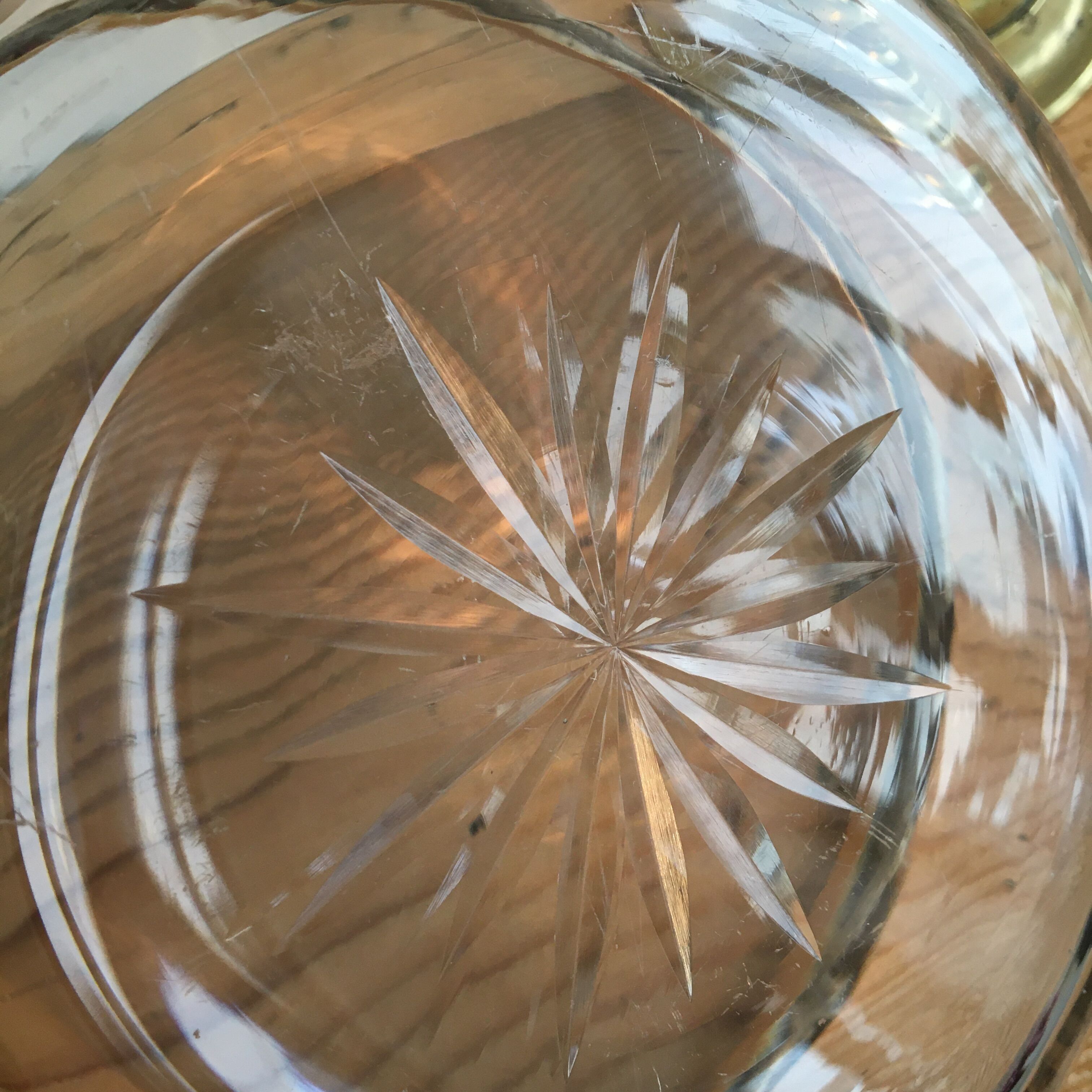 Crystal bowl trimmed surrounded gold metal