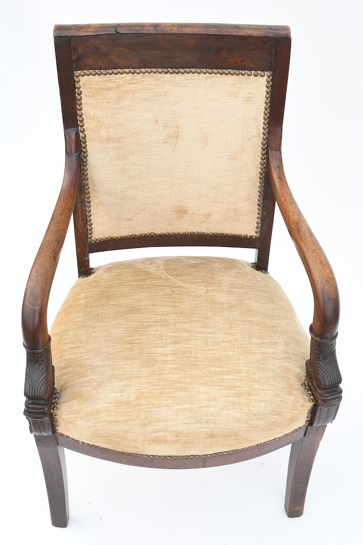 Empire-style chair