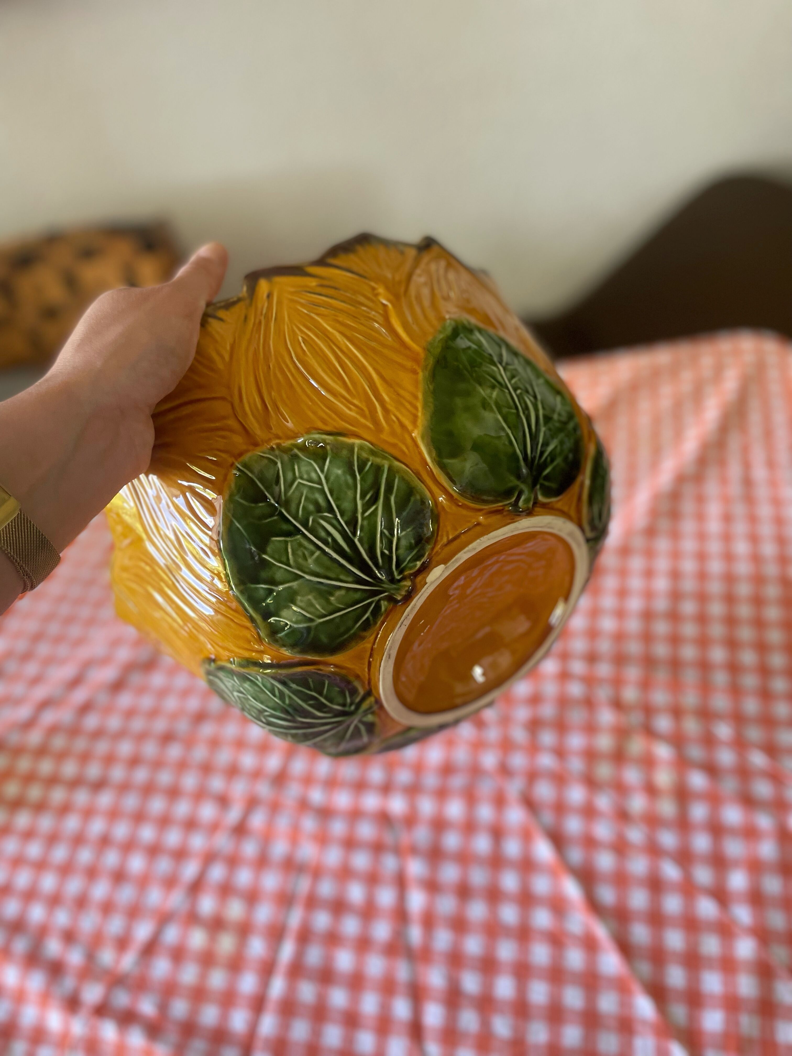 Sunflower bowl in slip