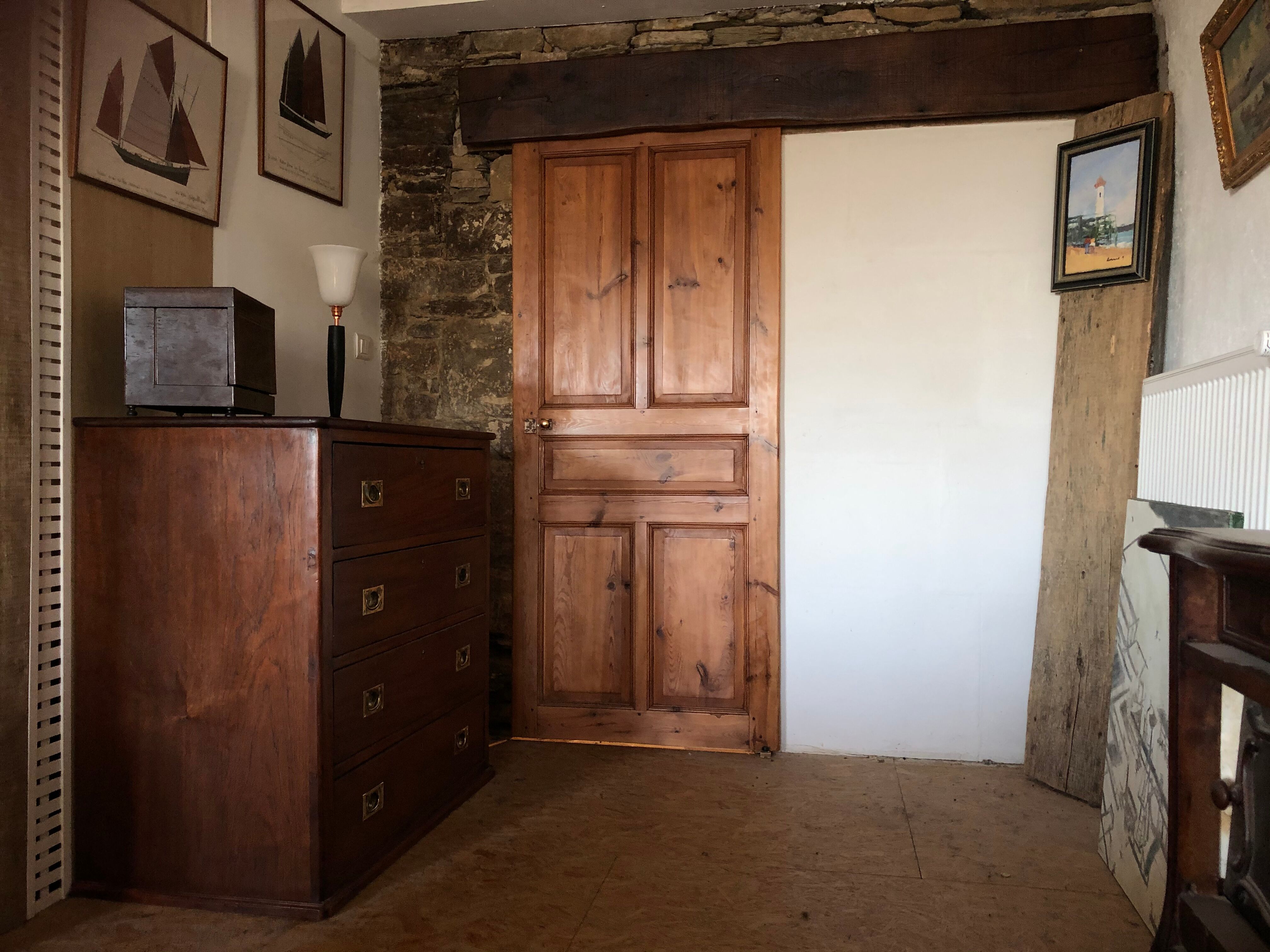 French marine work dresser