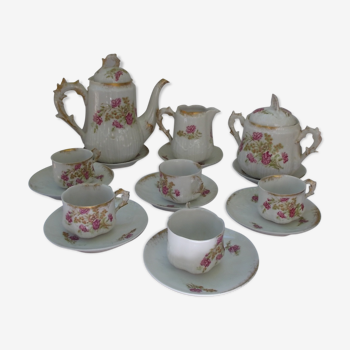 Porcelain coffee or tea service