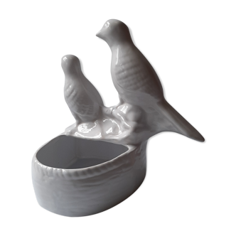 Zoomorphic bird pot cache