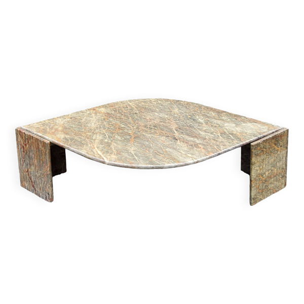 Table basse design des années 70 en marbre