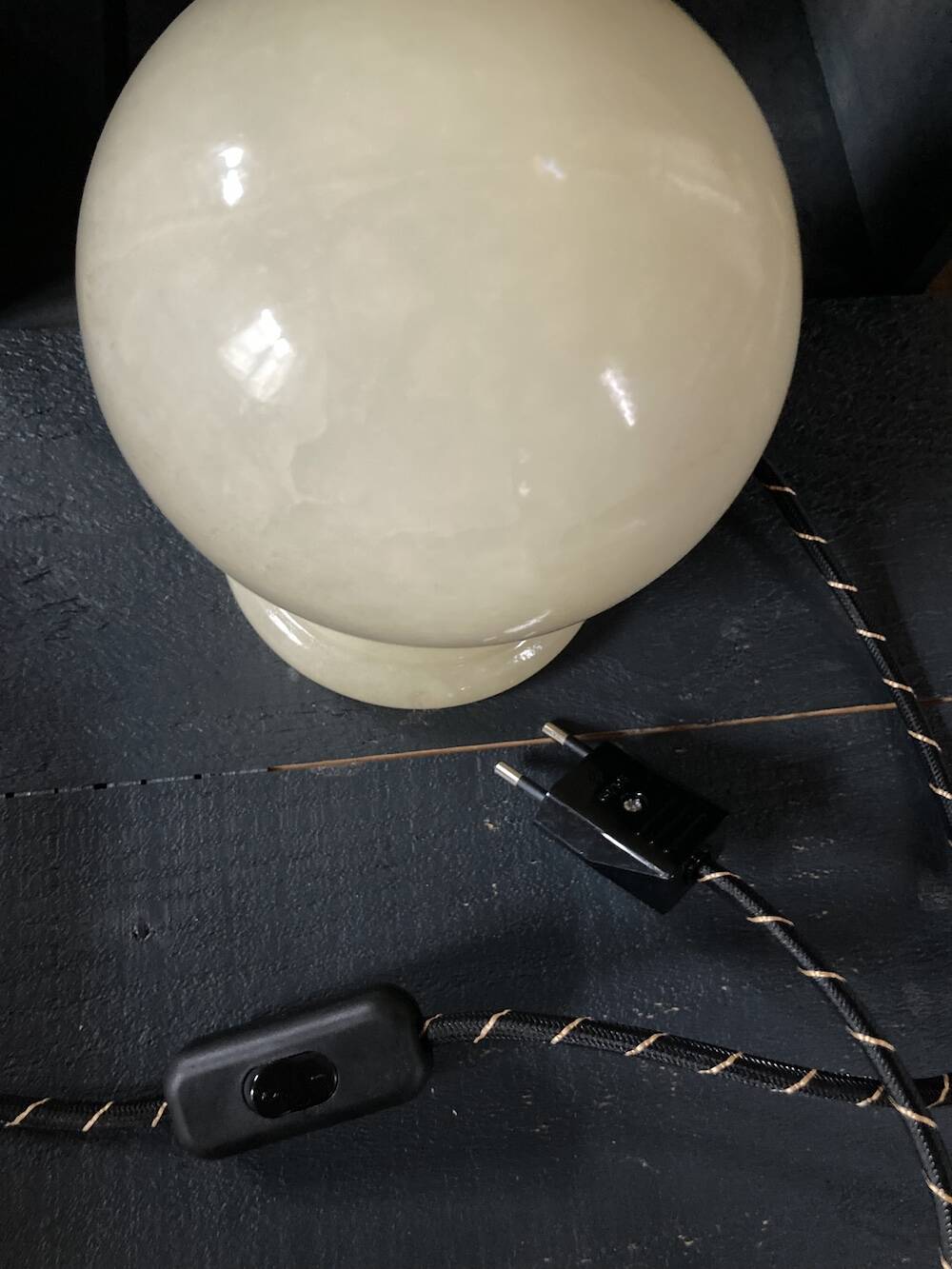 Onyx globe lamp