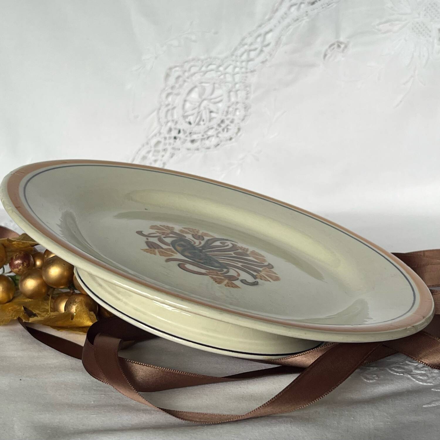 2 Creil and Montereau compote dishes