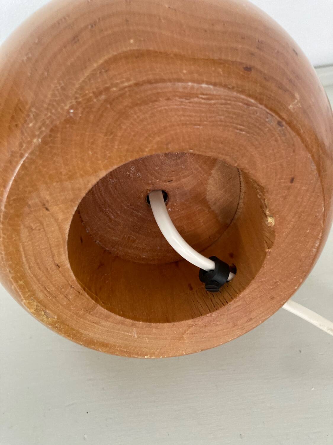 Solid wood ball lamp base