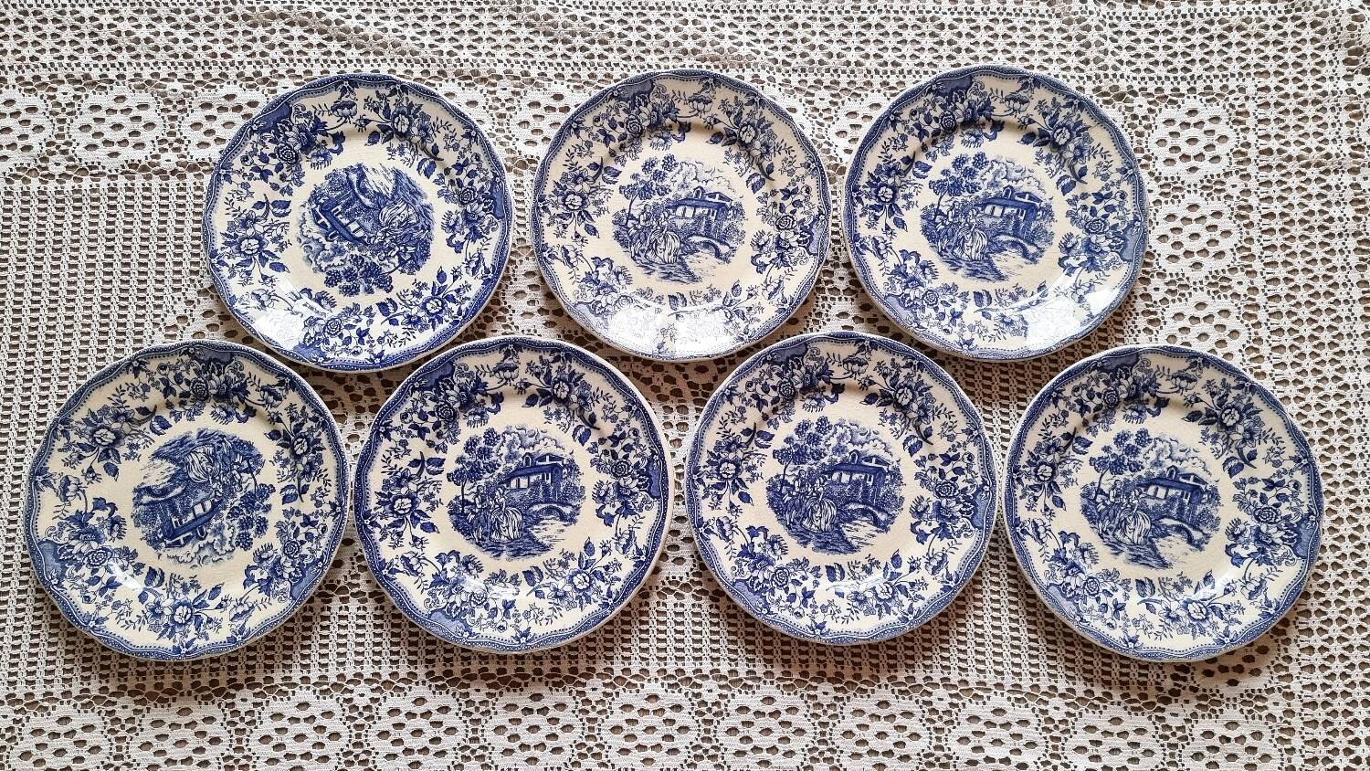 7 flat plates, iron earth, Italy