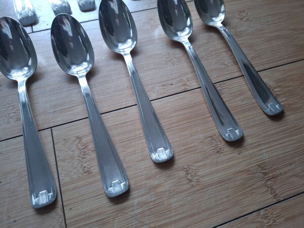 Menagere en coffret art deco en coffret 36 pieces