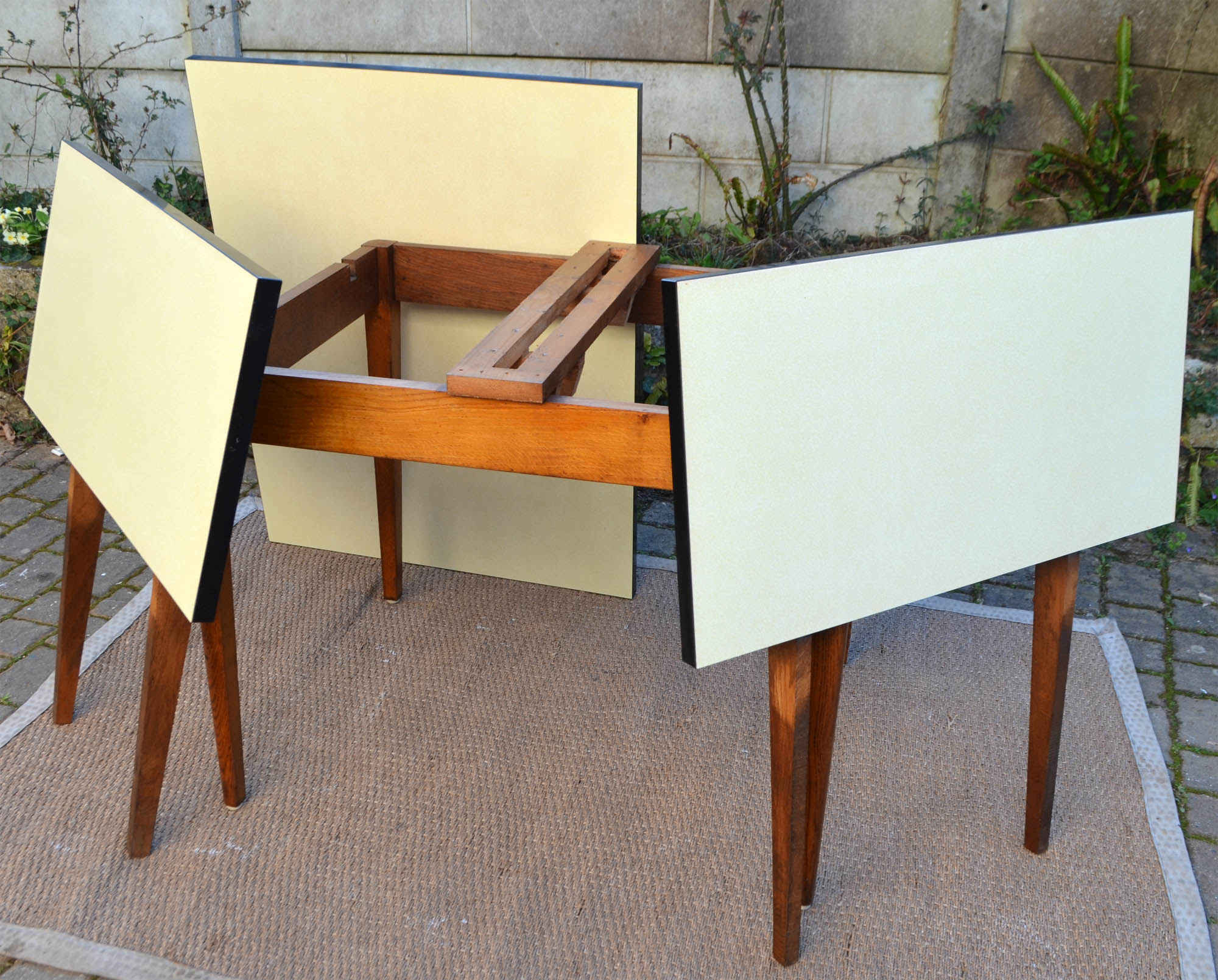 Table de cuisine formica